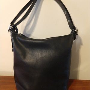 Classic Coach black hobo/shoulder bag